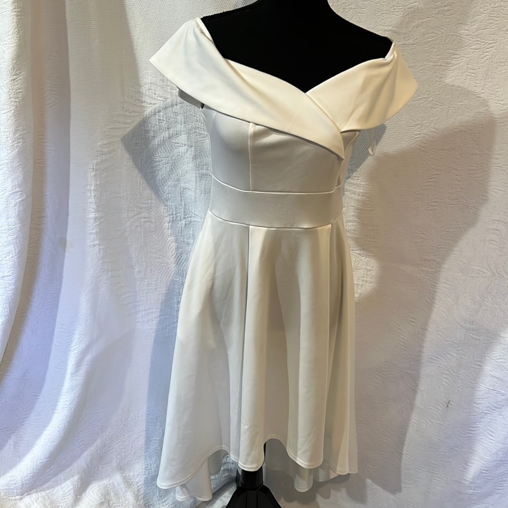 Jasambac off the shoulder white dress, size‎ small, NWT